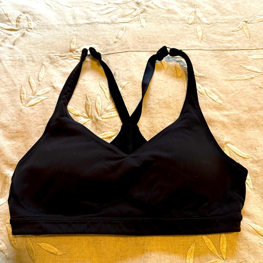 Lucy Sports Bra